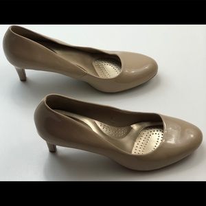 Dexflex comfort Beige Size 11 Heel